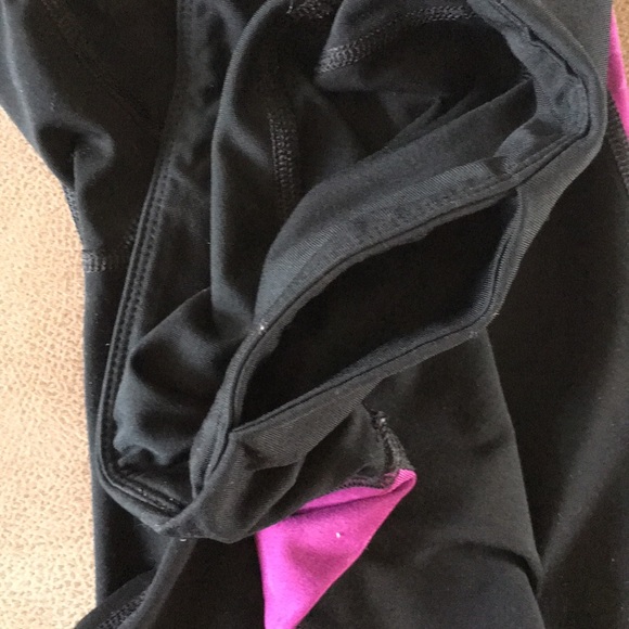 Old navy active Capri - Picture 5 of 5